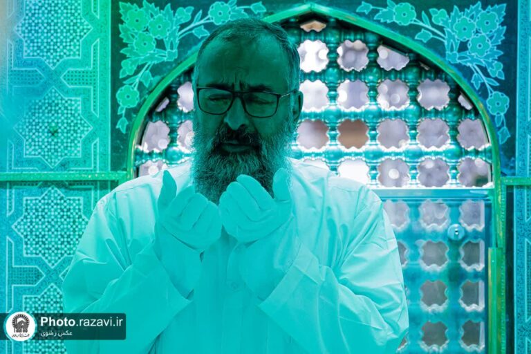 آیین غبارروبی ضریح مطهر رضوی