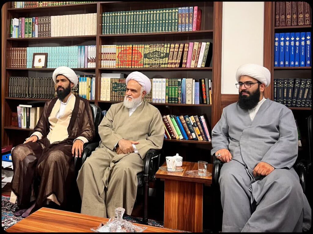 حضور حضرت آیت الله سیدمجتبی نورمفیدی در مدرسه علمیه امام خمینی ره گرگان و نشست صمیمی با مدیریت، معاونین و اساتید مدرسه.