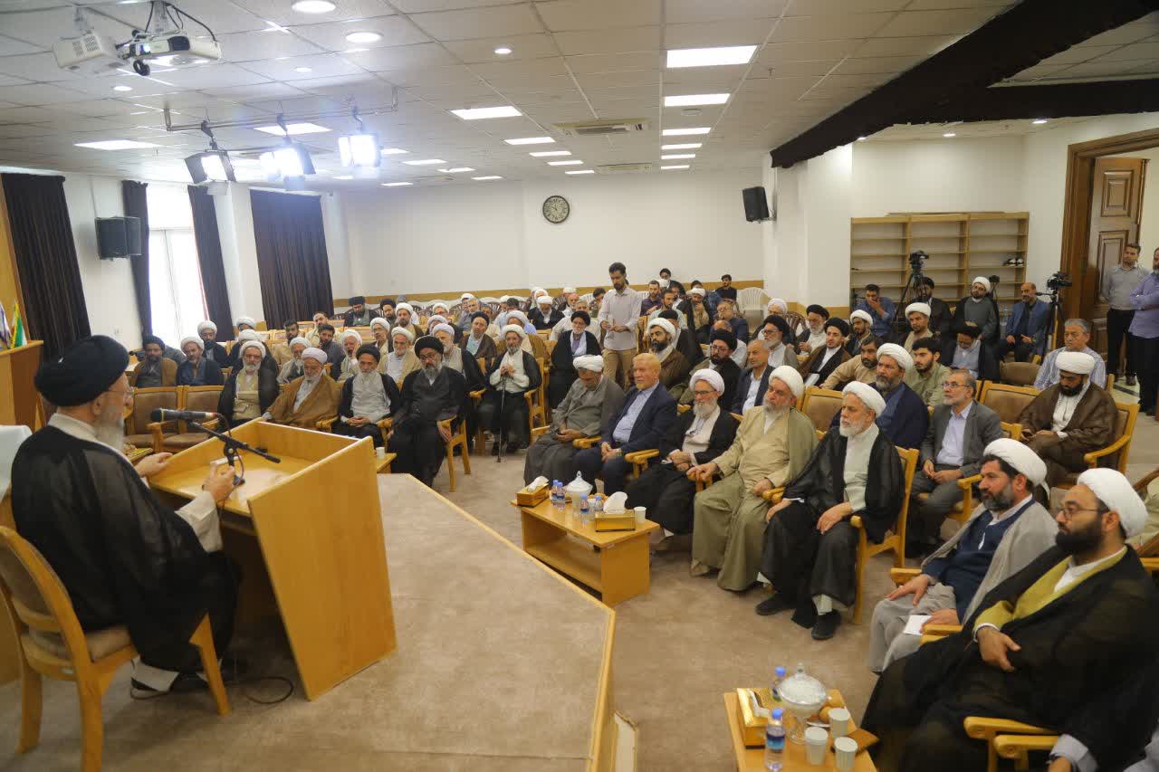 آئین رونمایی از 7 اثر استرآباد